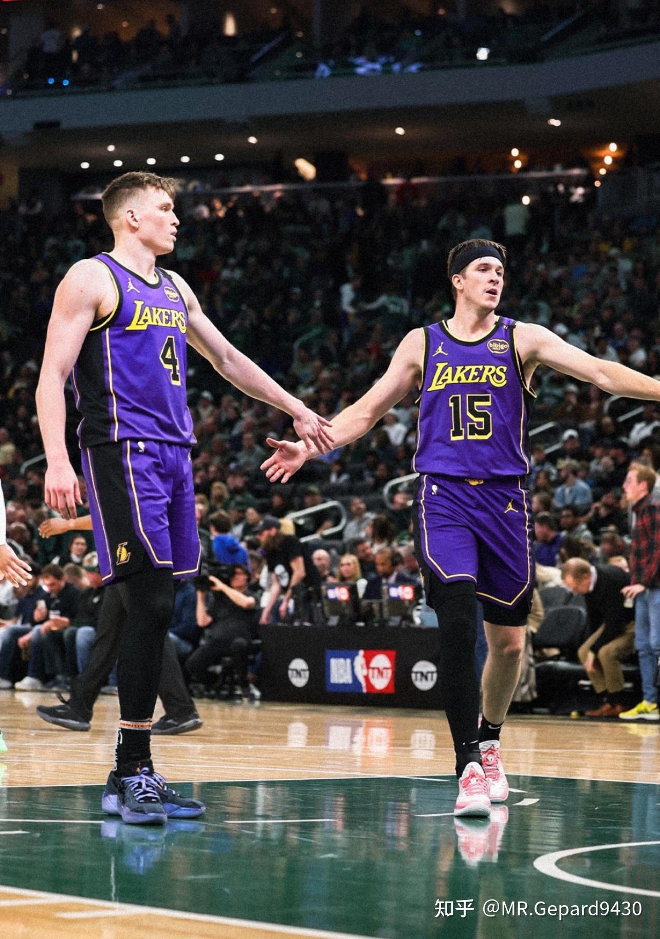  Ming连续十五场比赛得分超过大胜，雄鹿挑战极限！