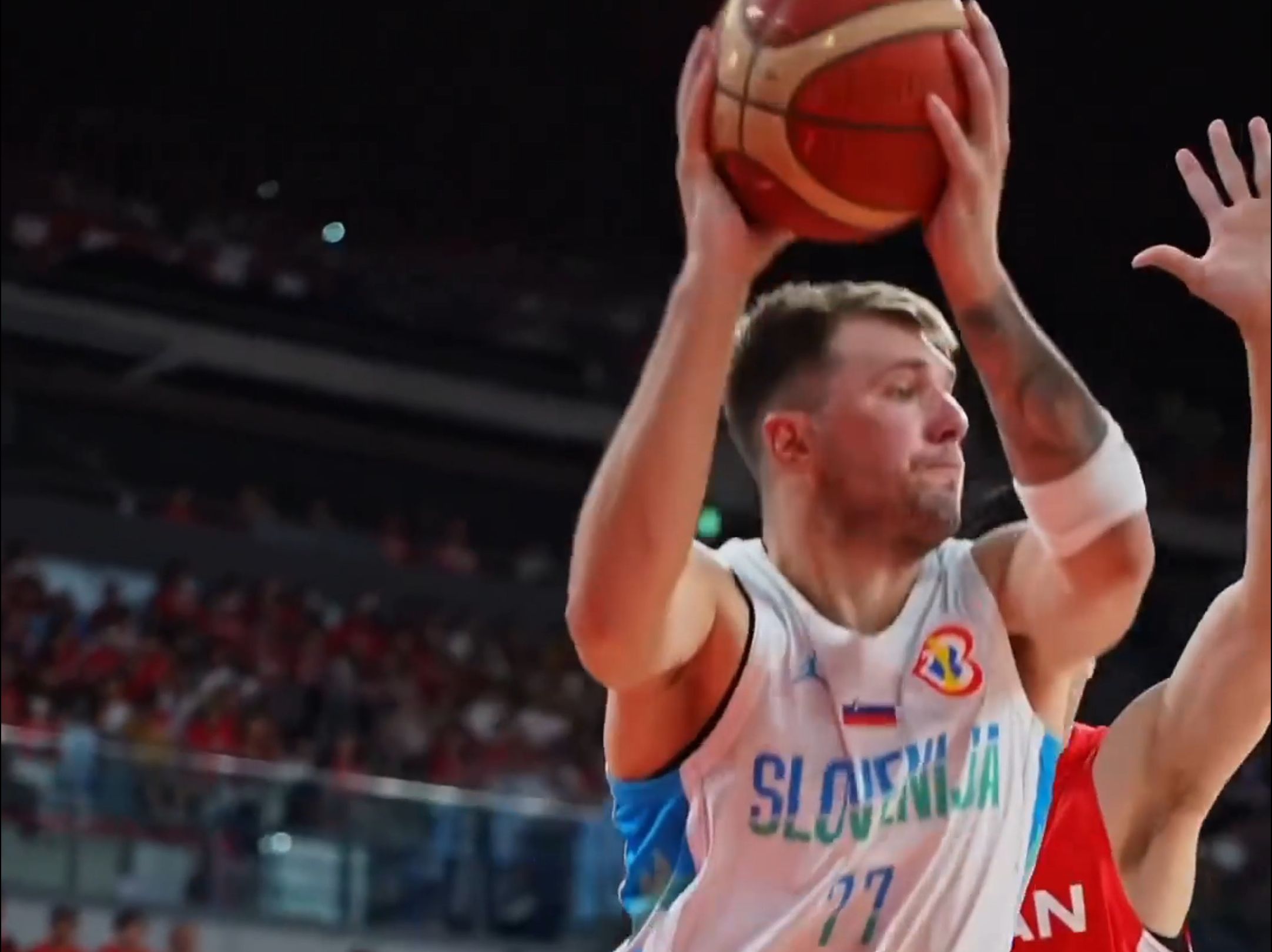 关于东契奇在尤文图斯比赛中爆冷，大胜引发热议！的信息