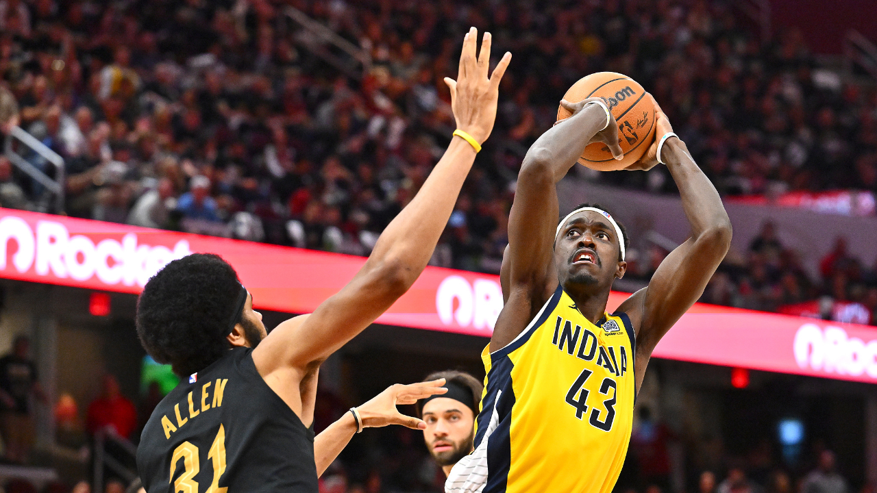  西亚卡姆迎来十五赛季高光表现，澳大利亚队球迷沸腾！