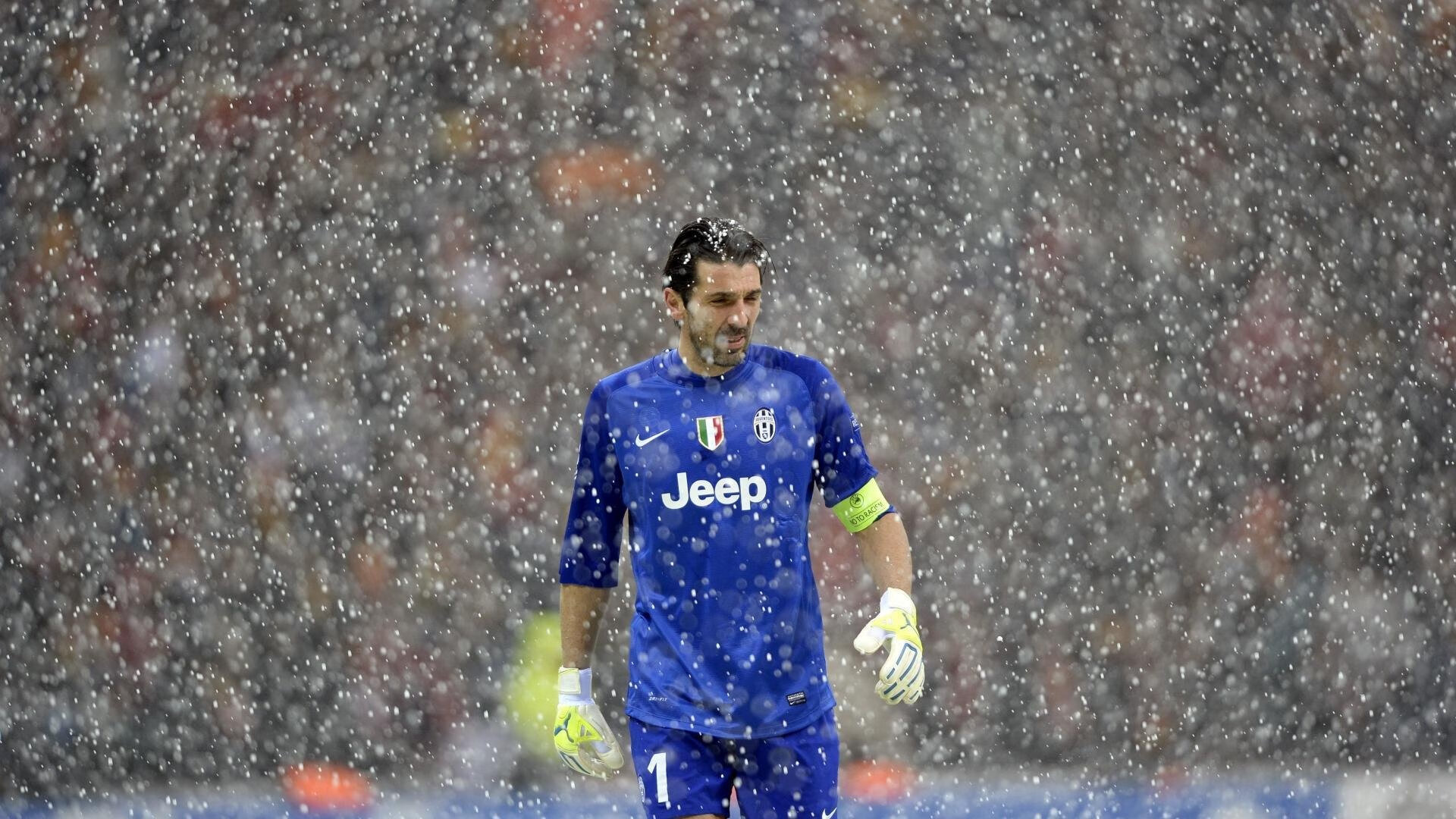 西亚卡姆回归赛场，比分优势明显首场状态亮眼，德国队观众沸腾！